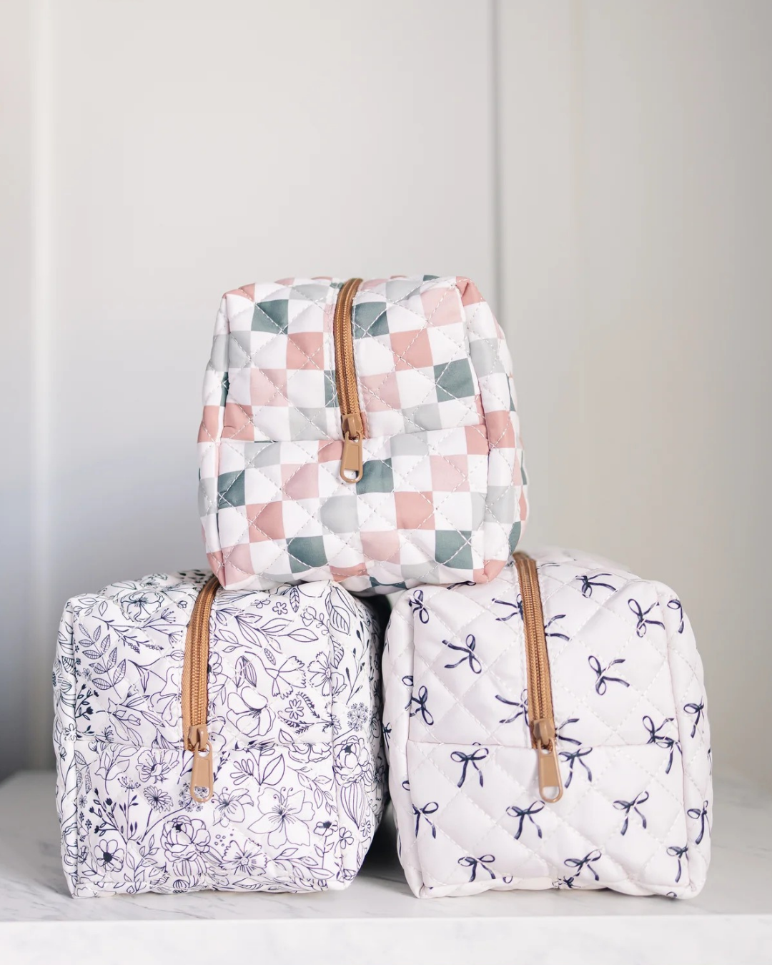 Quilted Carry All Pouch - Black Bow